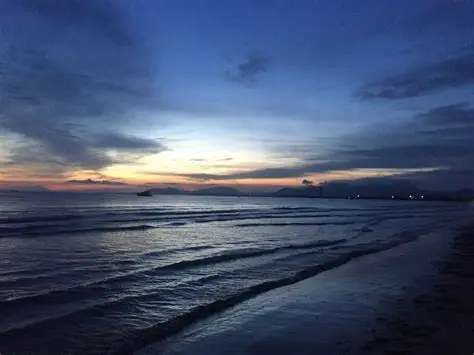 崖州湾海滩
