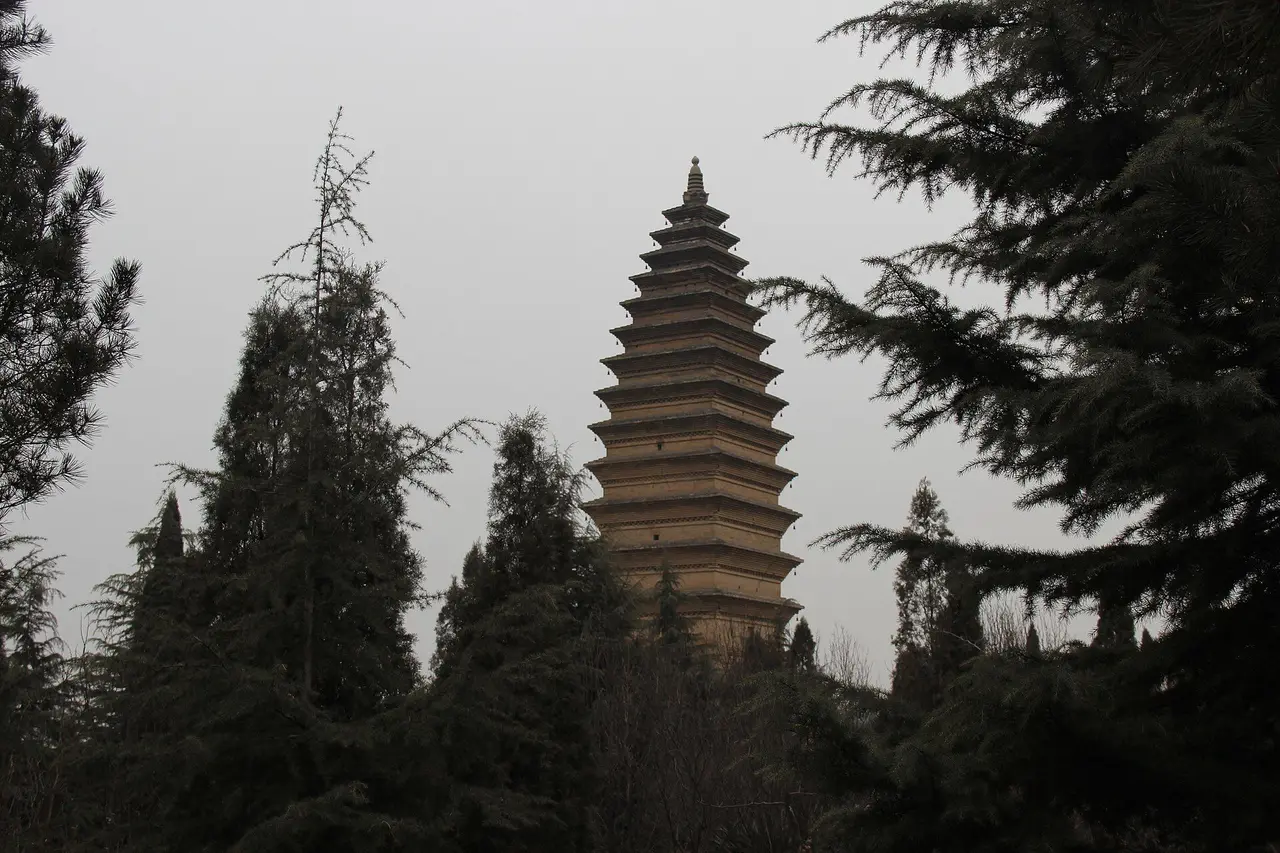 宝轮寺塔