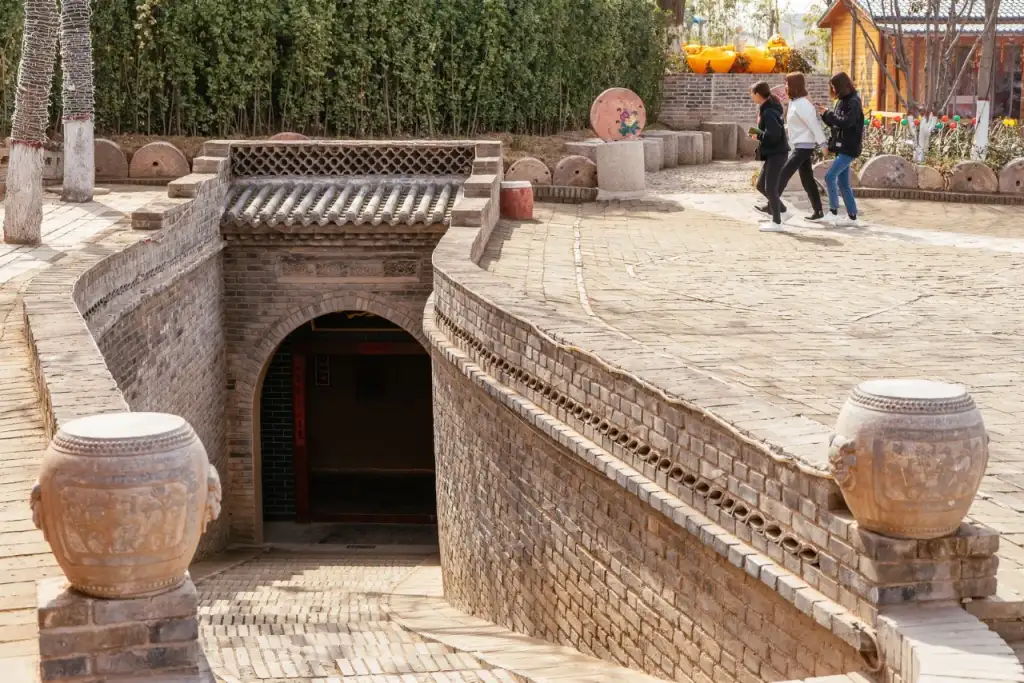 陕州地坑院