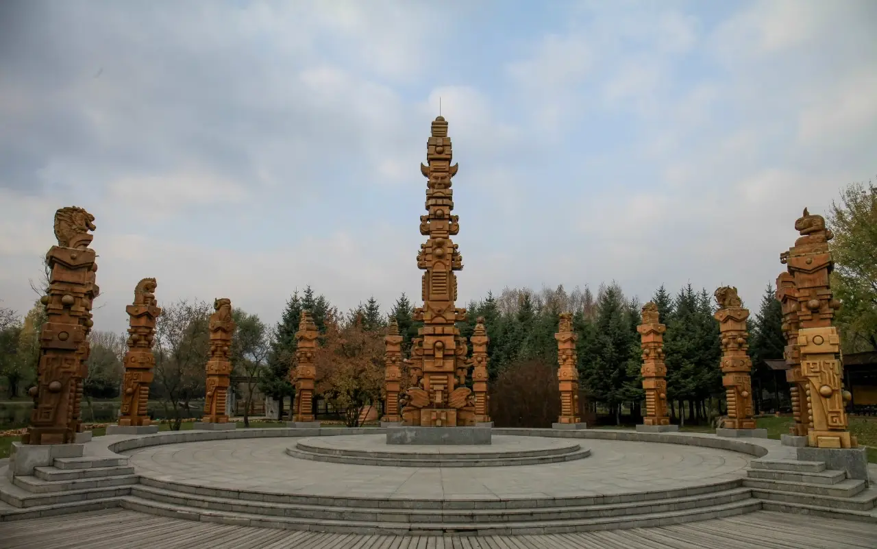 中国林都木雕园