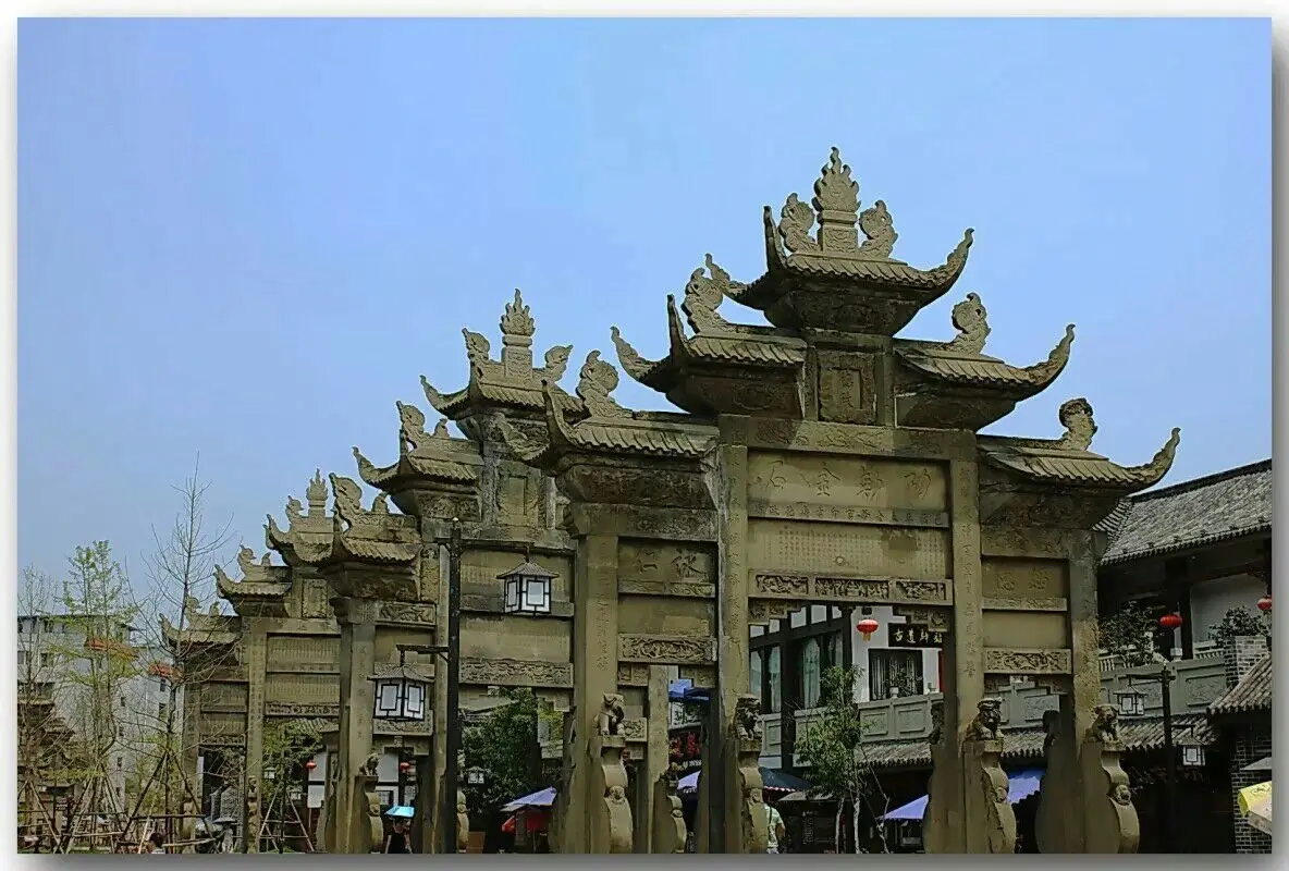 隆昌石牌坊群