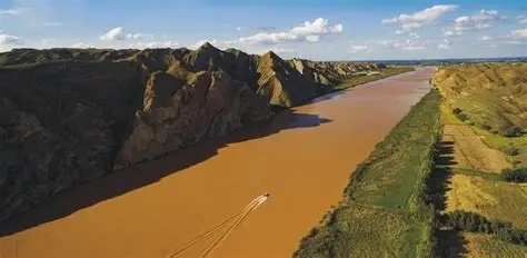 青铜峡黄河大峡谷旅游区