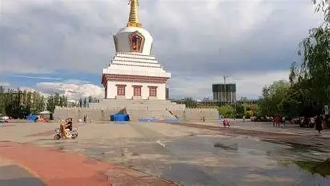 宝尔汗佛塔