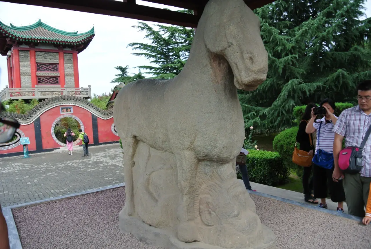 霍去病墓