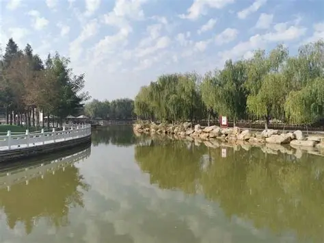 商丘日月湖景区