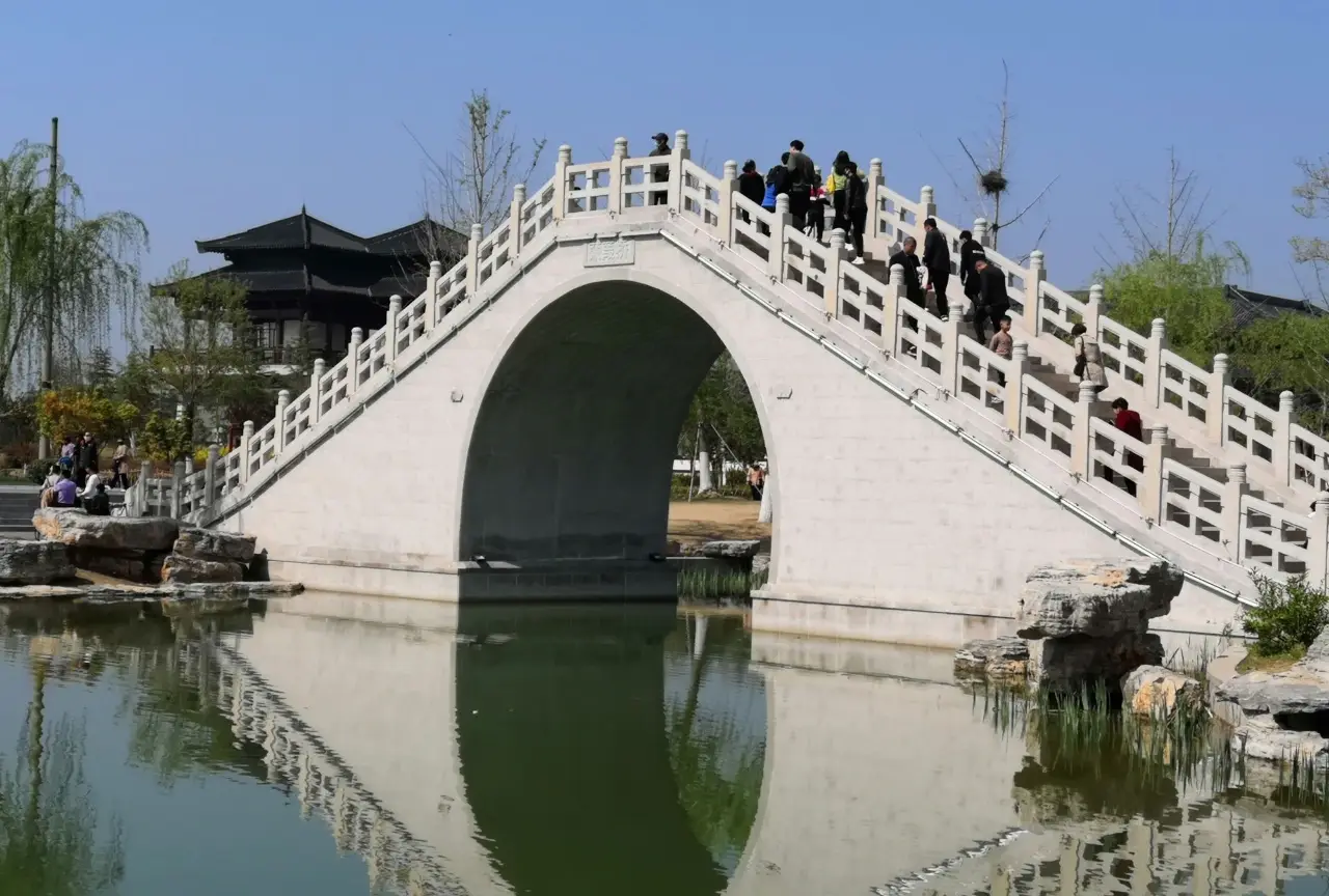 汉梁文化公园