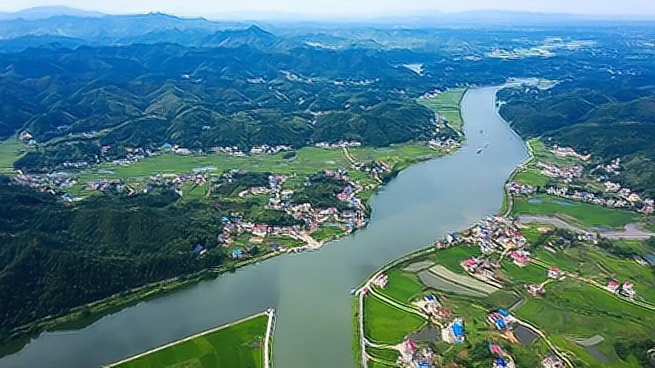 涟水河风光带