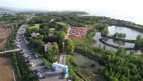 嬉子湖