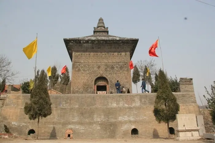 修定寺唐塔