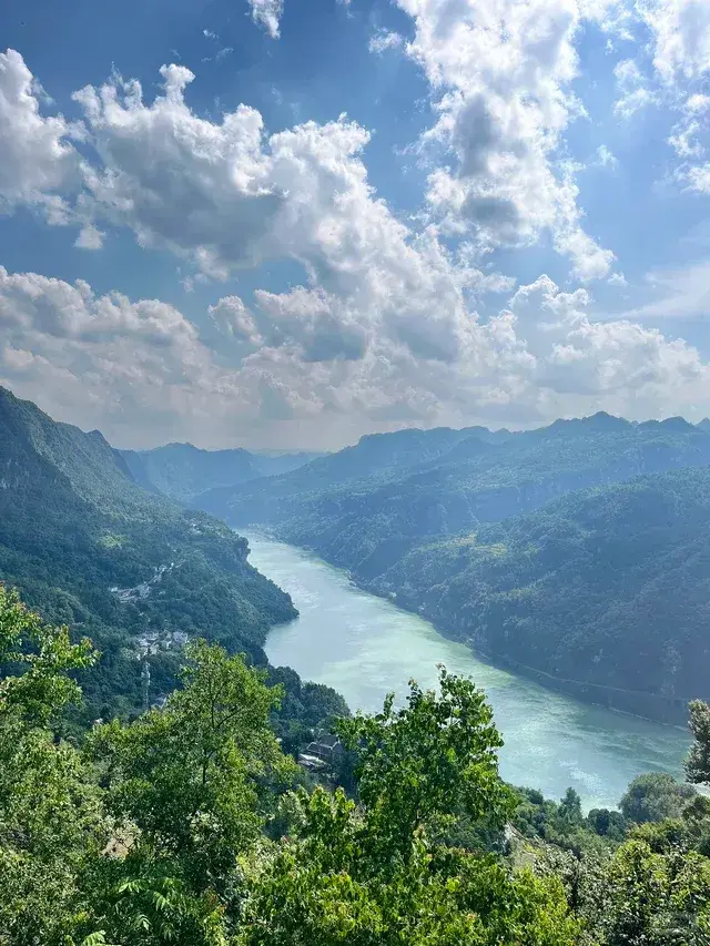 牛肝马肺峡(观景台)