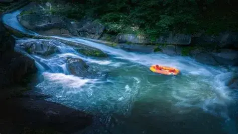 仰天峡漂流