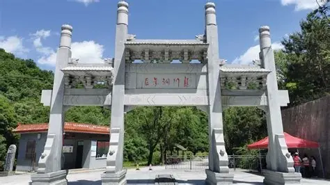 龙门洞森林公园