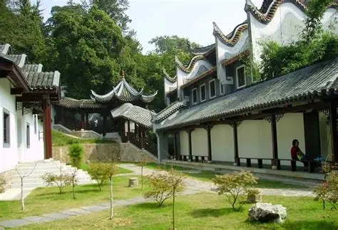 屈子祠