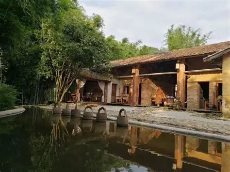溪头旅游村