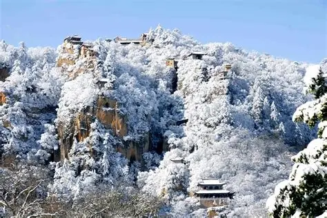 小崆峒山