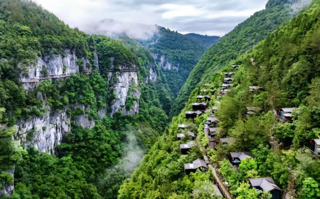 石门河地心谷