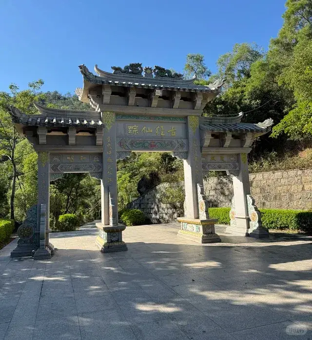 揭东风门古径