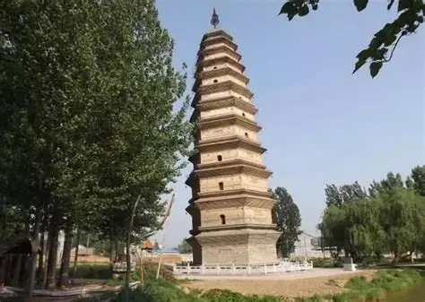 玲珑塔