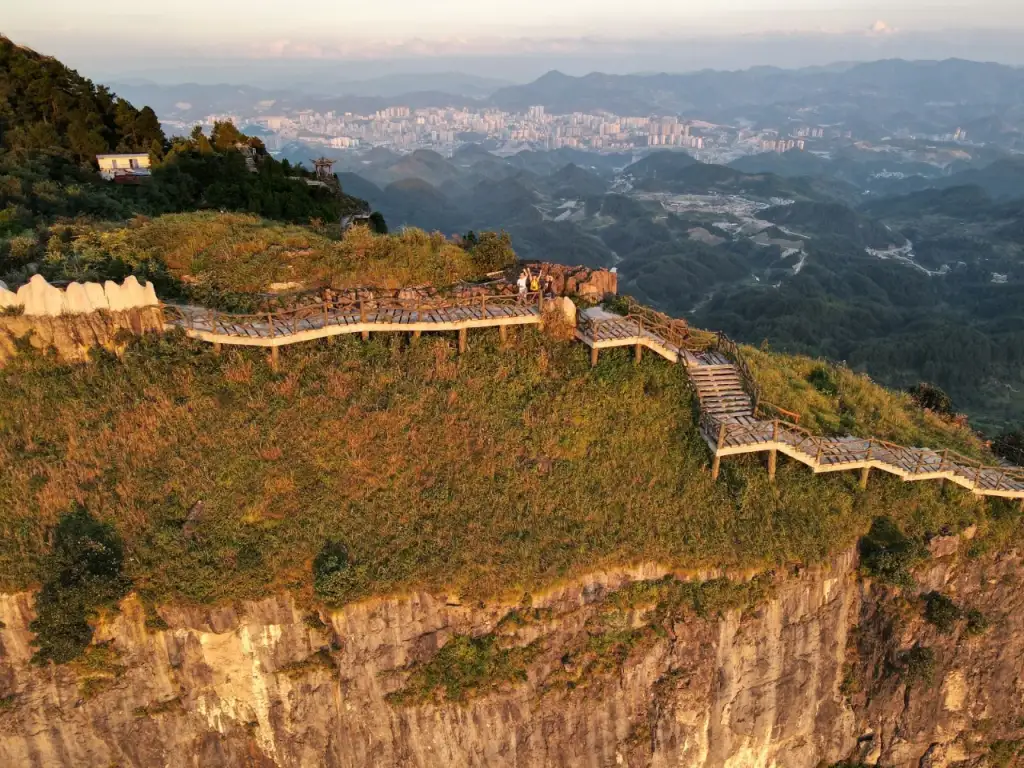 香炉山