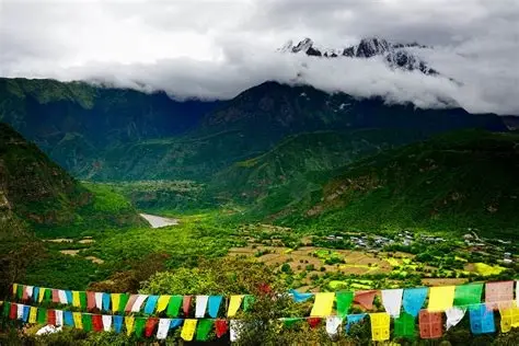 苯日神山