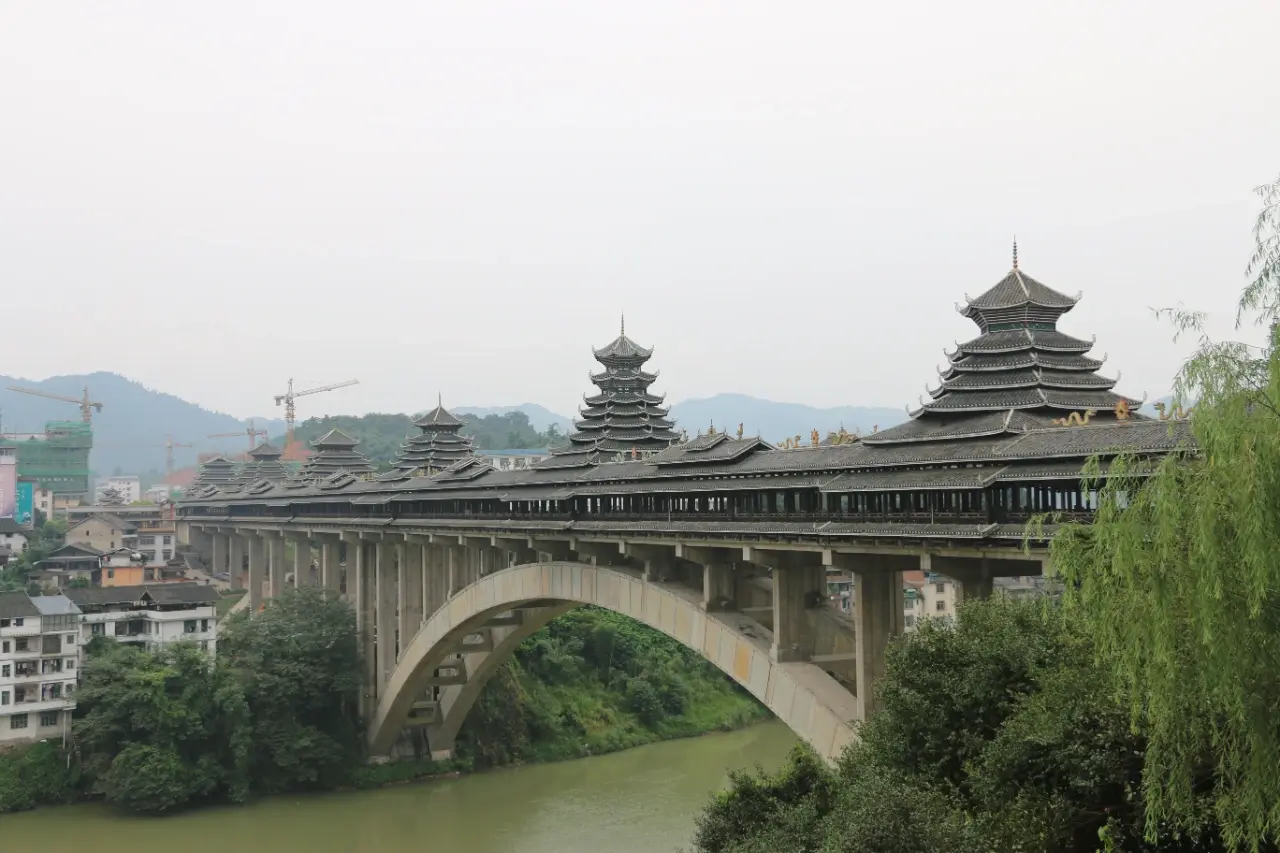 三江风雨桥