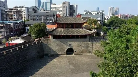 东门城楼