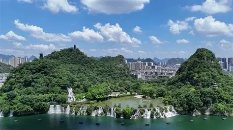 中渡响水瀑布