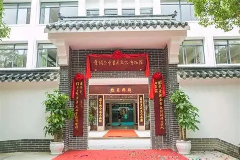开泰门