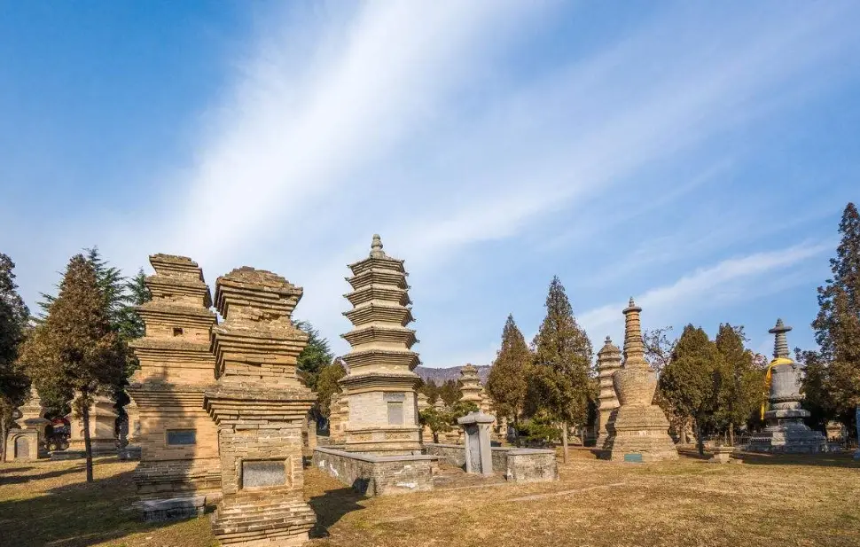 塔下寺