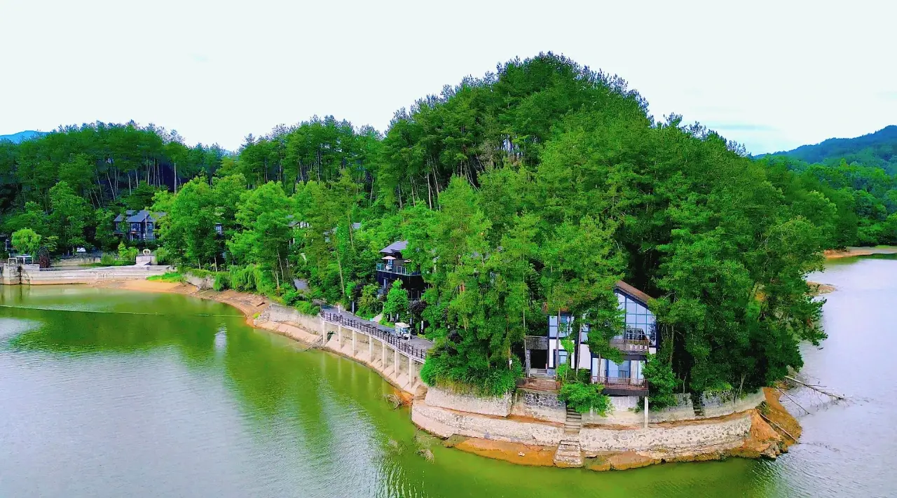 红寺湖