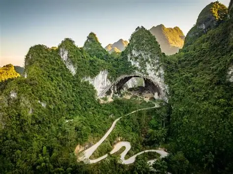 社更穿洞