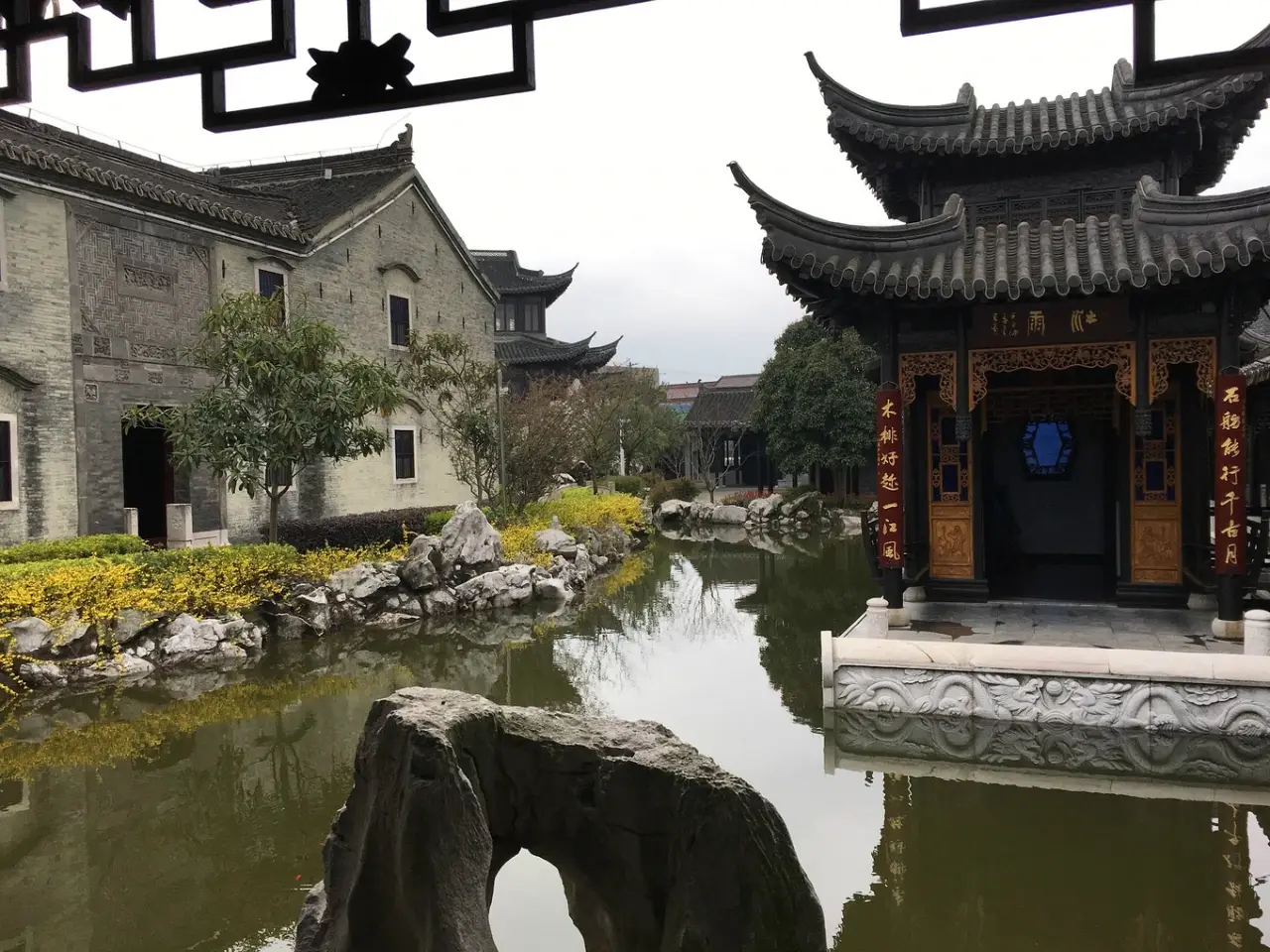 口岸雕花楼