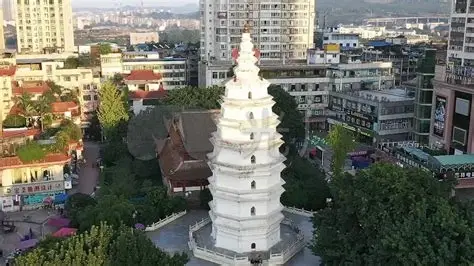 报恩塔