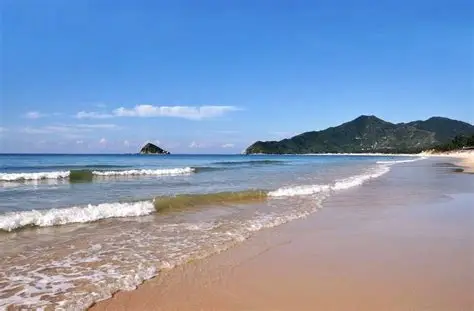 西冲海滩