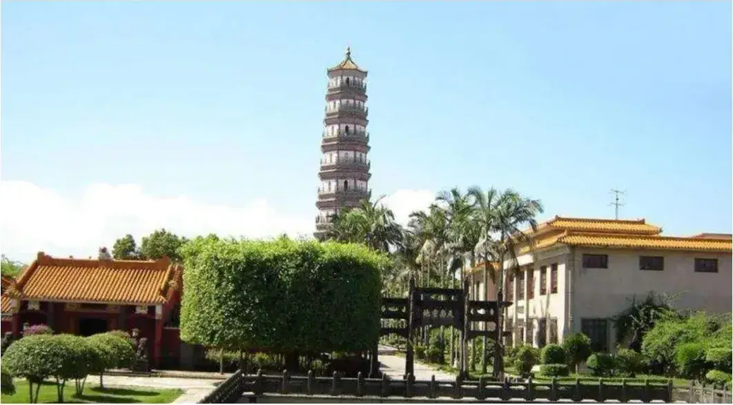 三元塔