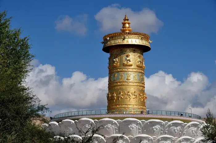 宁玛寺(娘玛寺)大经筒