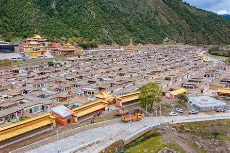 贡巴寺