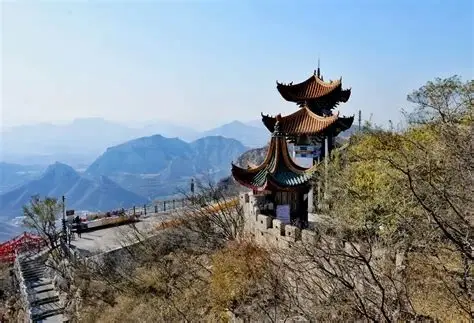 抱犊寨