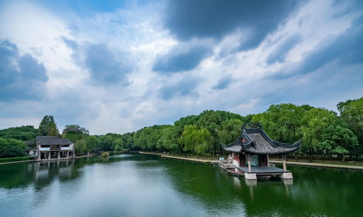 鉴湖