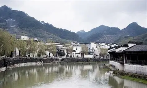 太极湖村