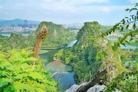 七星岩