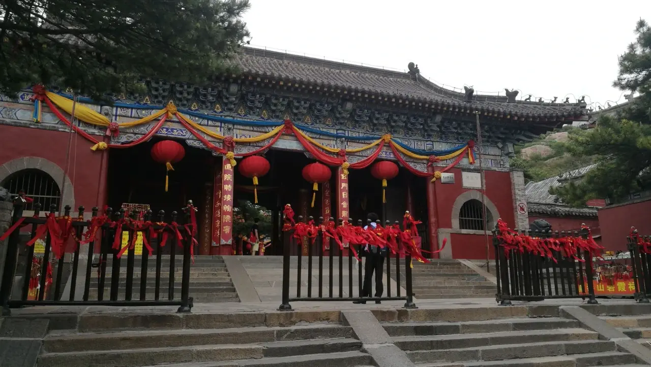 碧霞祠