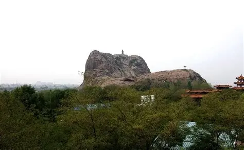望儿山