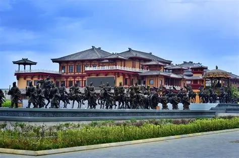 中国汉城汉宫景区