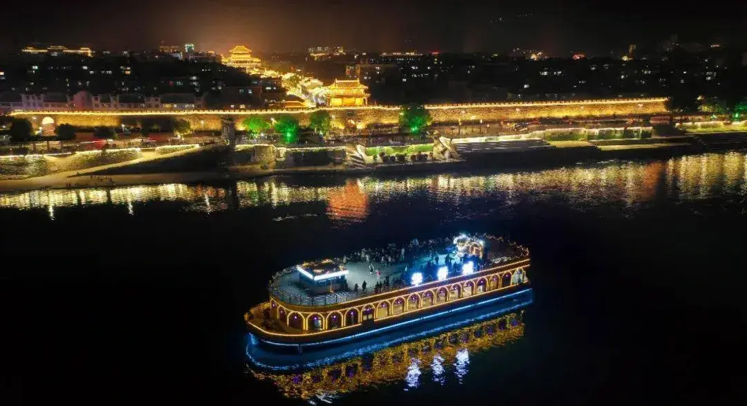 汉江夜游