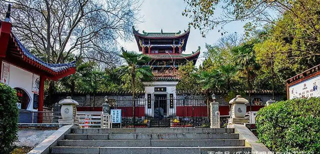 郁孤台