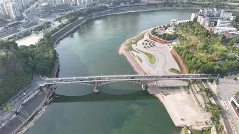 州河滨江步道