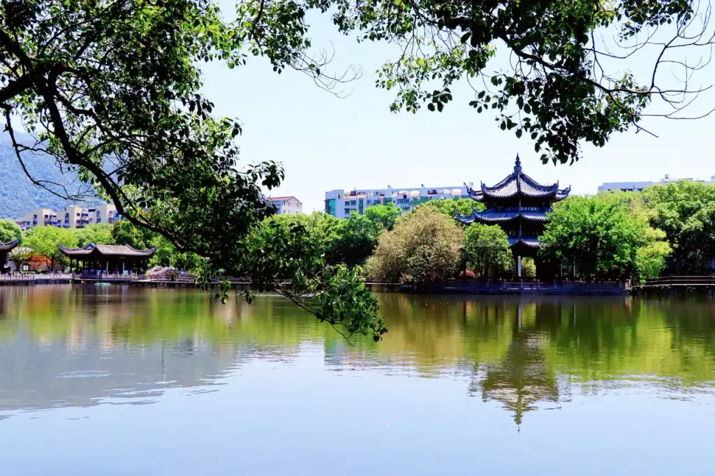 小西湖风景区
