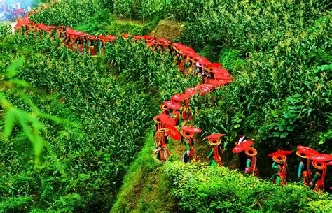大花瑶虎形山景区