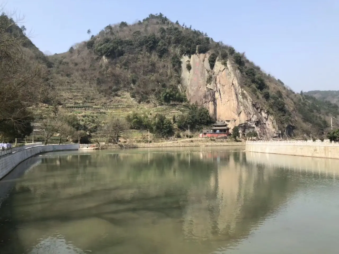 白云岩景区